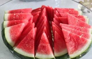 网暴网红吃瓜图片高清,网红吃瓜图片引发热议